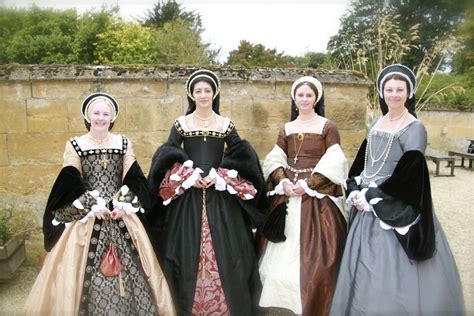 tudor renaissance clothing